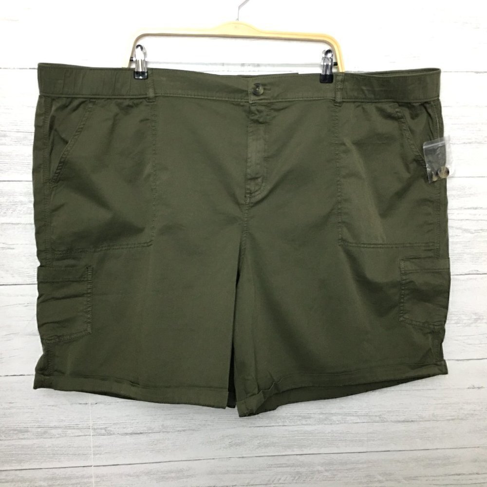 NEW Sonoma Shorts Women's Green Cargo Shorts Ultracomfort Waistband 30W